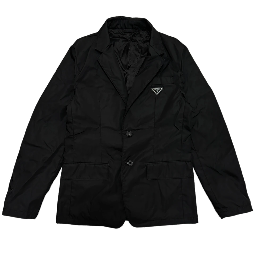 99新 Prada/普拉达 24新款黑色尼龙三角钢标西装外套46码
