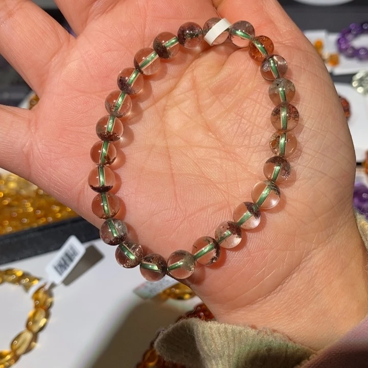 未镶嵌水晶手链亏漏不退换