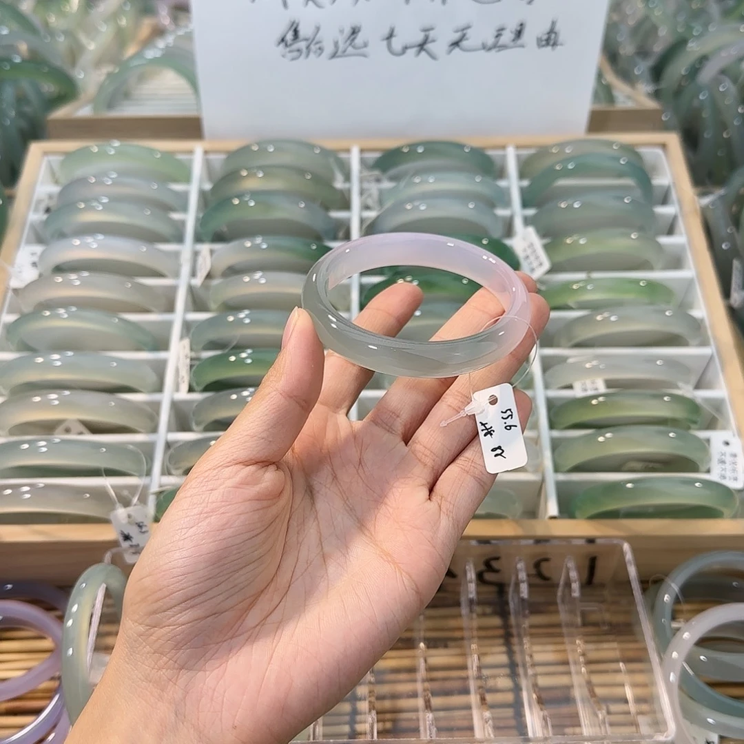 玛瑙/玉髓未镶嵌手镯圈口55.6