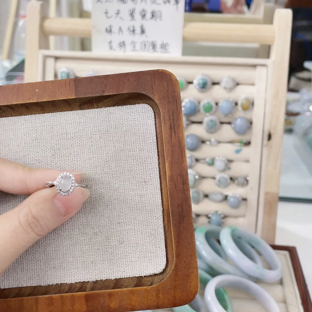 颈饰未镶嵌翡翠天然翡翠Ａ货