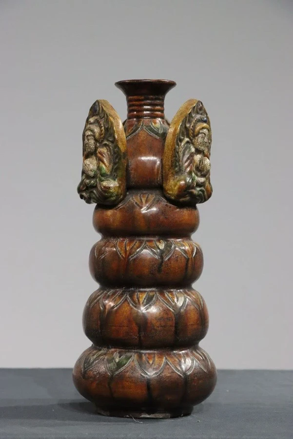 精品收藏  三彩三圣瓶。尺寸31厘米