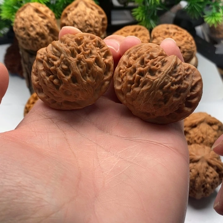 把件文玩核桃43全品宫灯