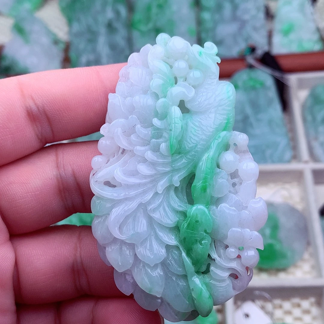 翡翠未镶嵌吊坠(不含链)