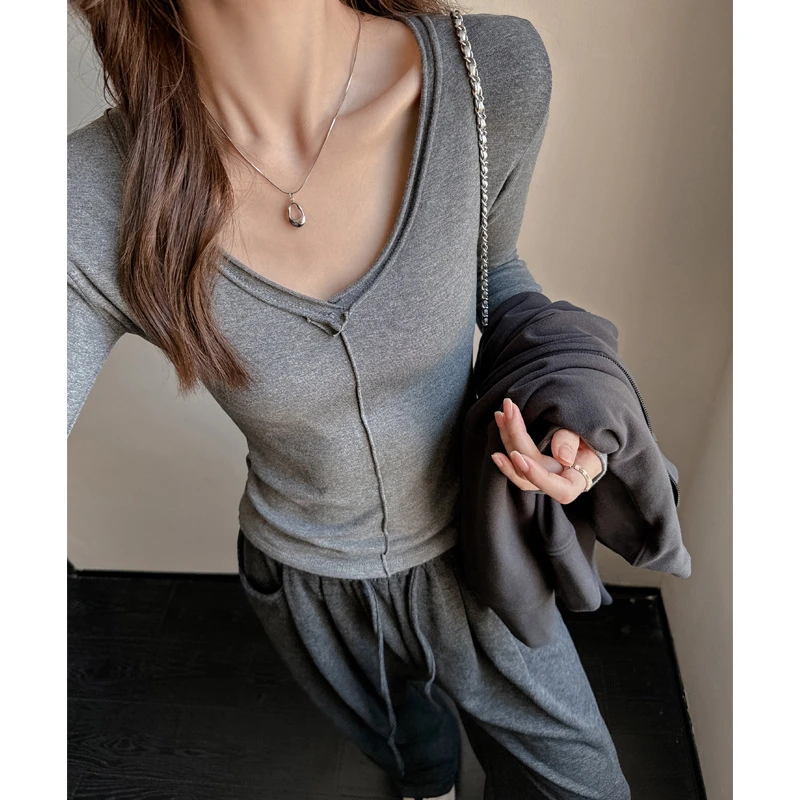 秋冬季百搭高级感莫代尔V领设计感长袖打底衫女内搭正肩t恤上衣服