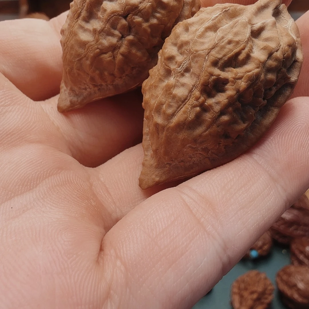 文玩核桃吊坠叶子野生