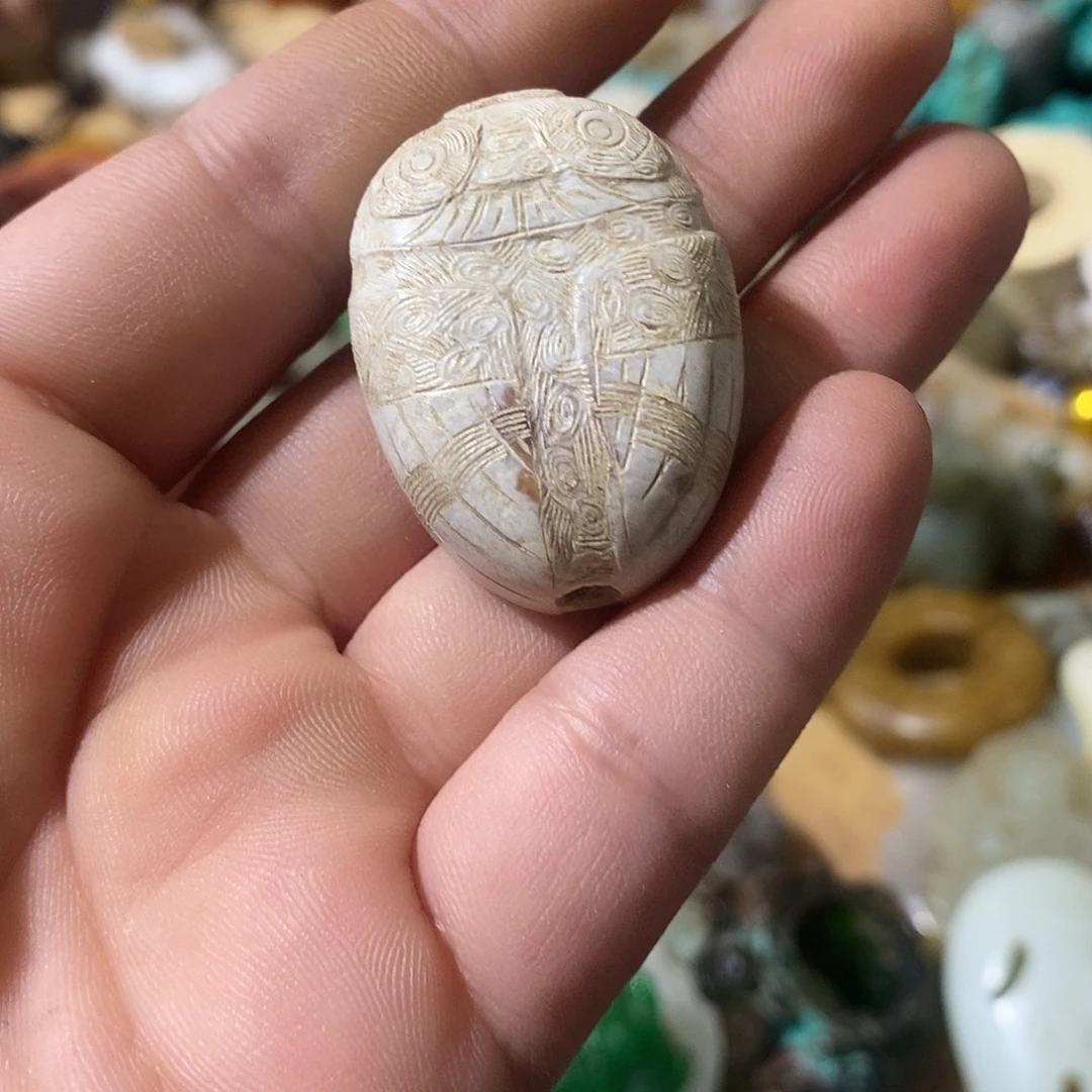 和田玉（糖玉）未镶嵌挂件