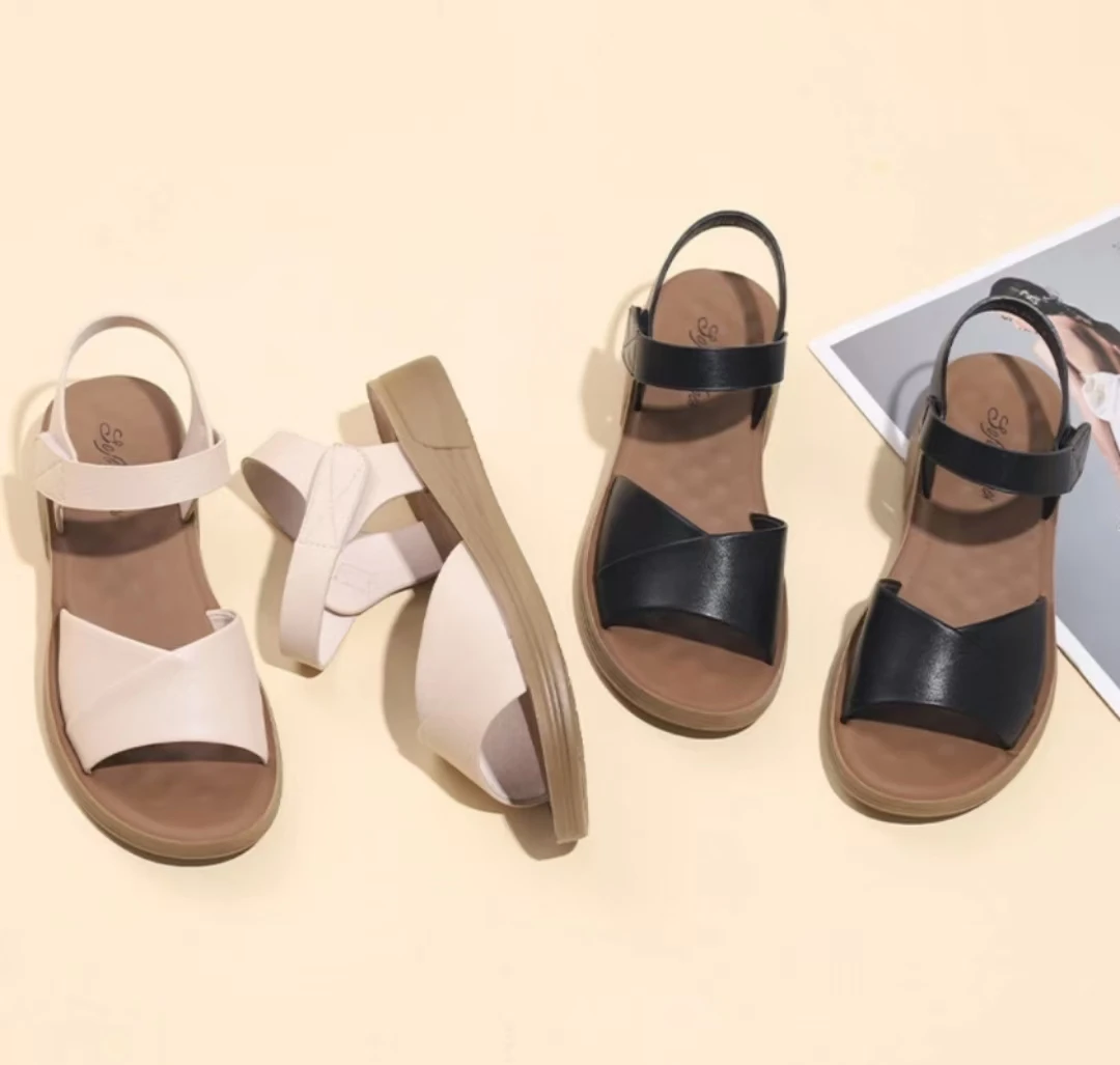 3523新款魔术贴交叉软底舒适妈妈凉鞋仓