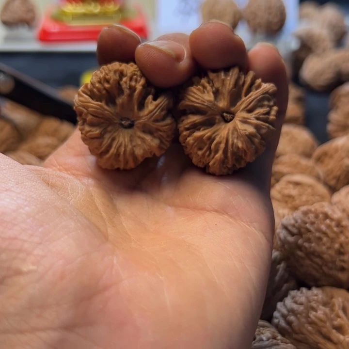 有**睹给咱省个邮费 哥核桃