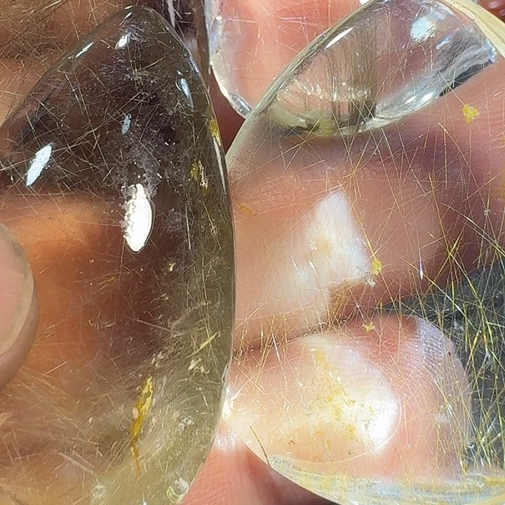 苏***馆未镶嵌颈饰水晶好