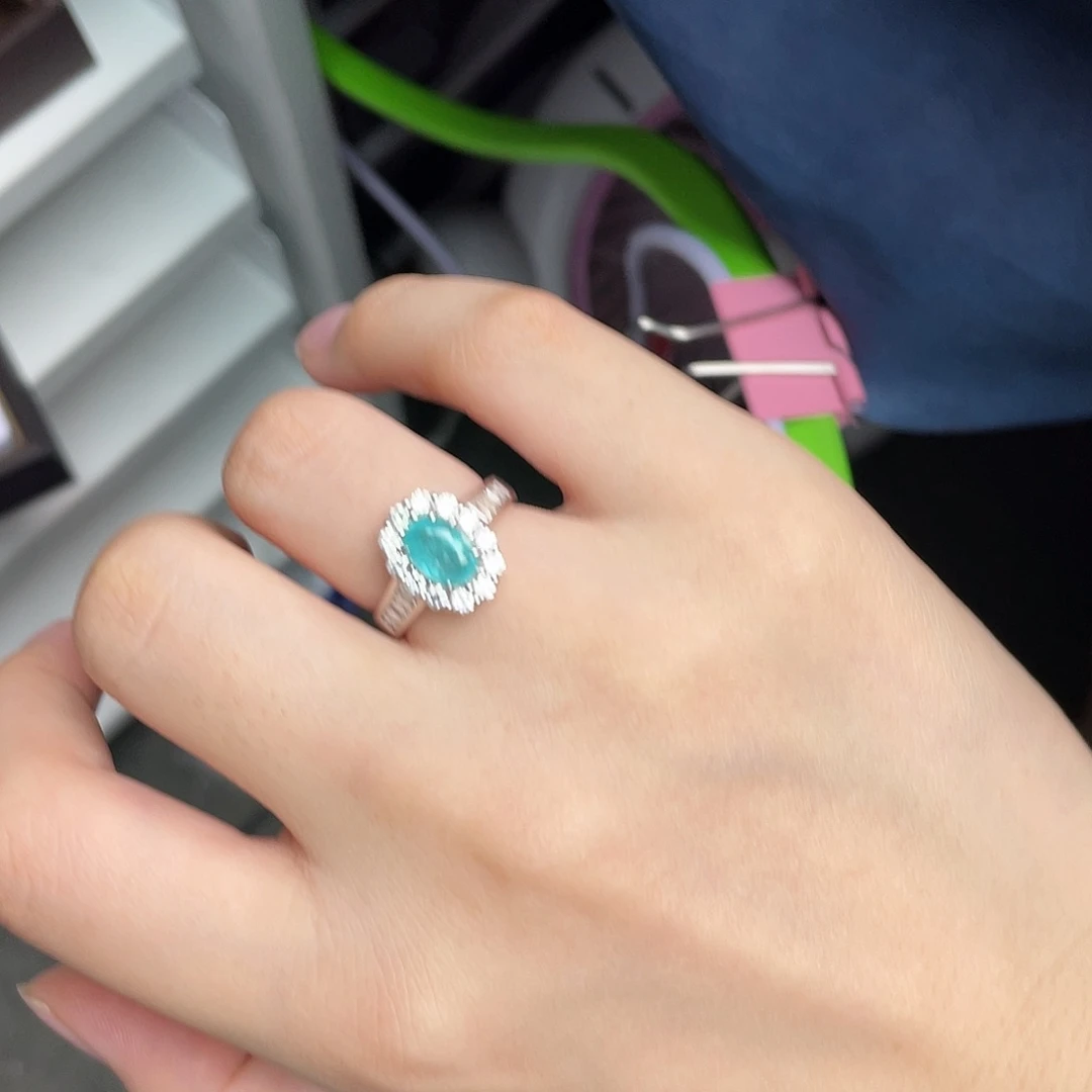 戒指18K金镶嵌帕拉依巴碧玺霓虹蓝1.25ct吉尔德