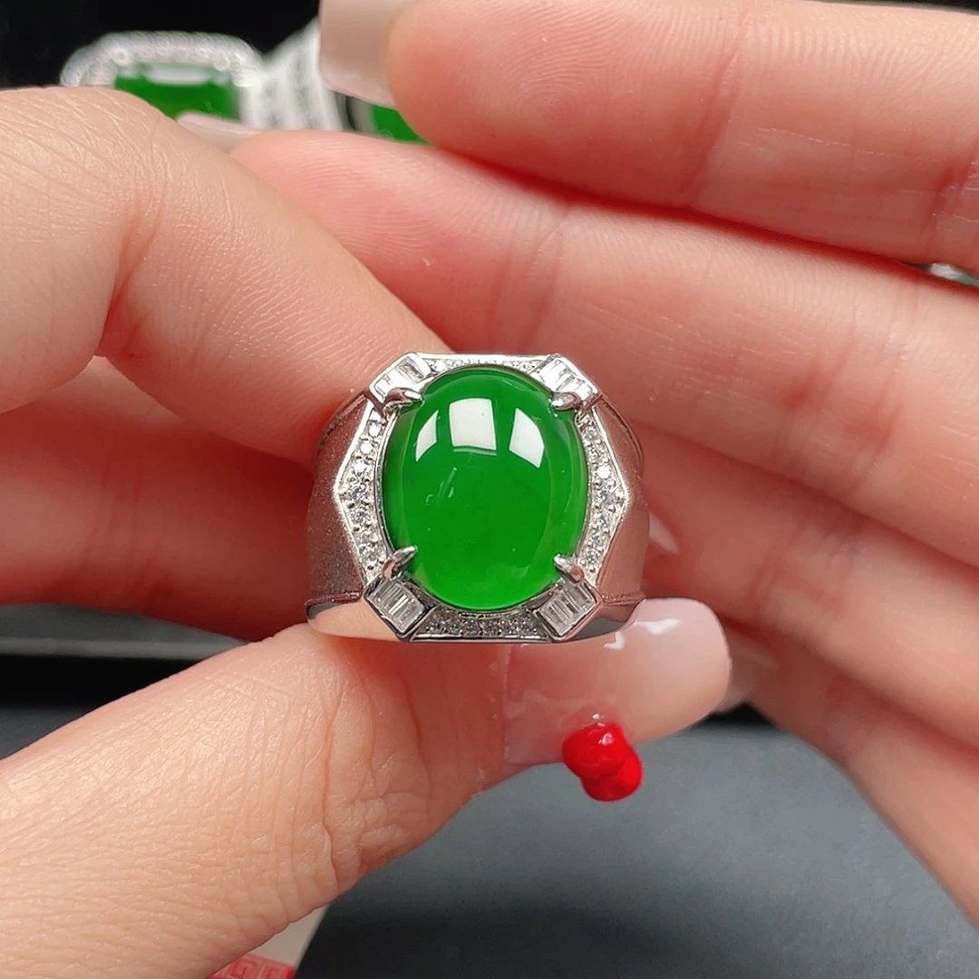 翡翠银S925镶嵌戒指没有运费险4129