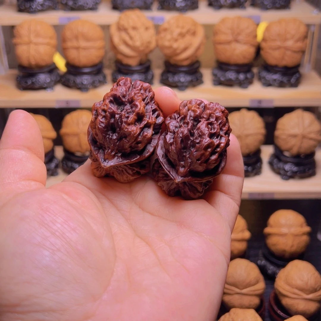 文玩核桃把件13w上古蛤蟆头45尺