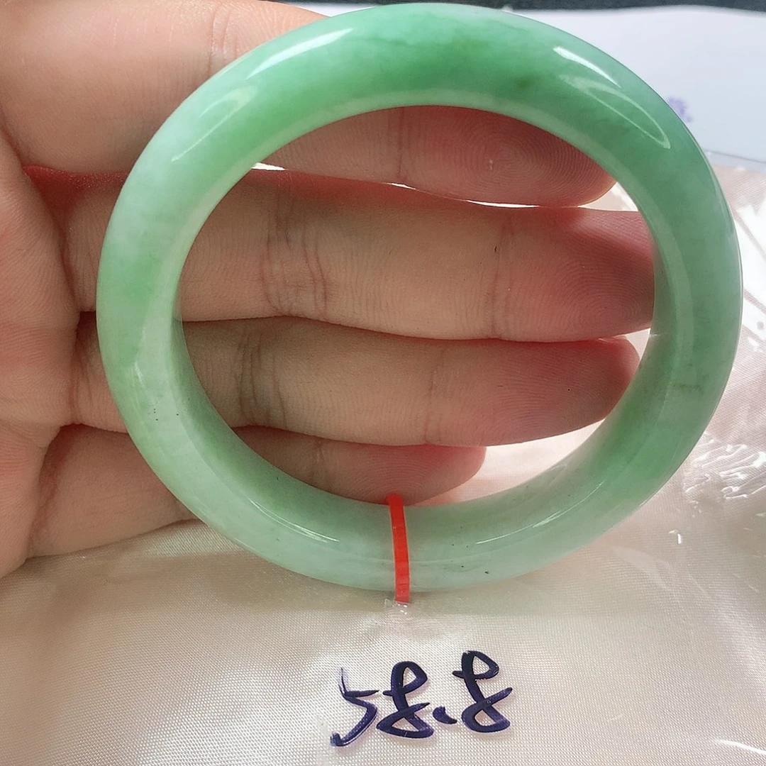 翡翠手镯未镶嵌353号