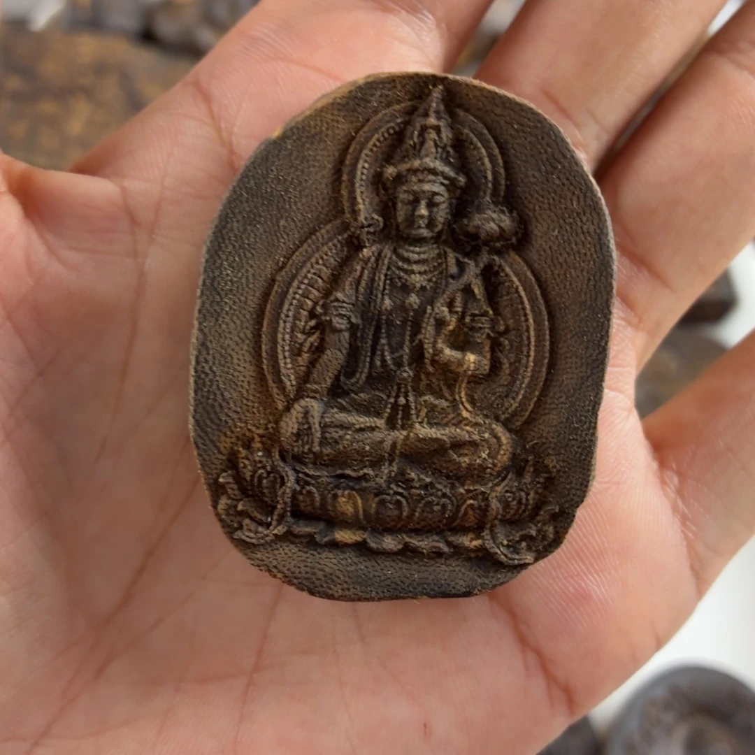 沉香沉香碎屑大势至菩萨9.3克