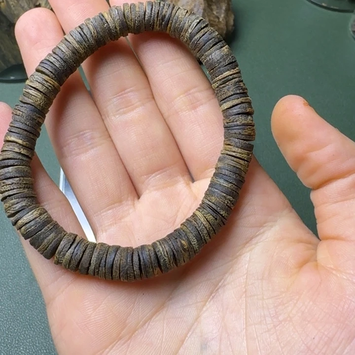 沉香手串哥*海南乌身圆叶皮油沉水老料9克