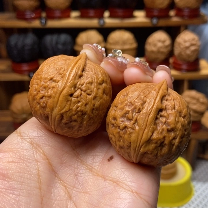 文玩核桃吊坠小钢炮18