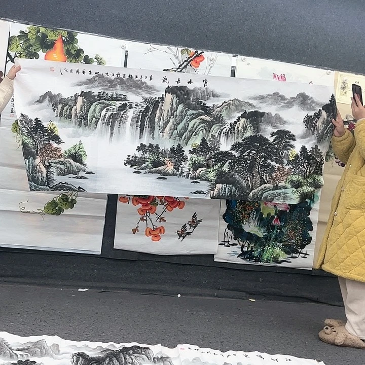 国画无毛或被短柔毛或