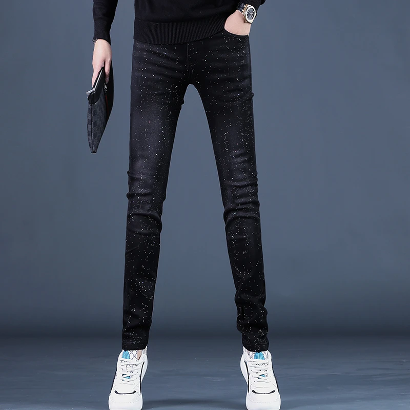 2025秋冬季新款高端黑色紧身烫钻牛仔裤男小脚修身弹力男士裤子潮
