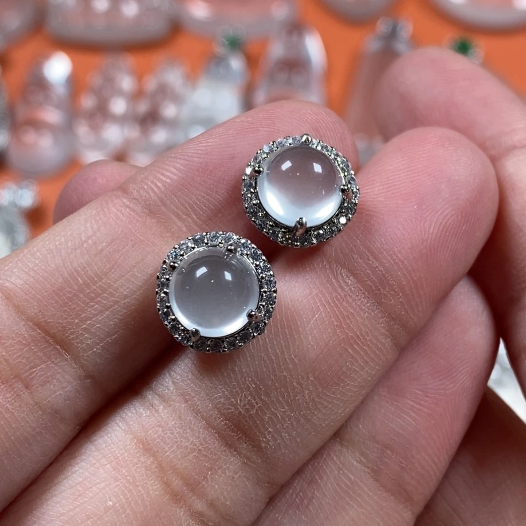 石英质玉合金颈饰耳钉