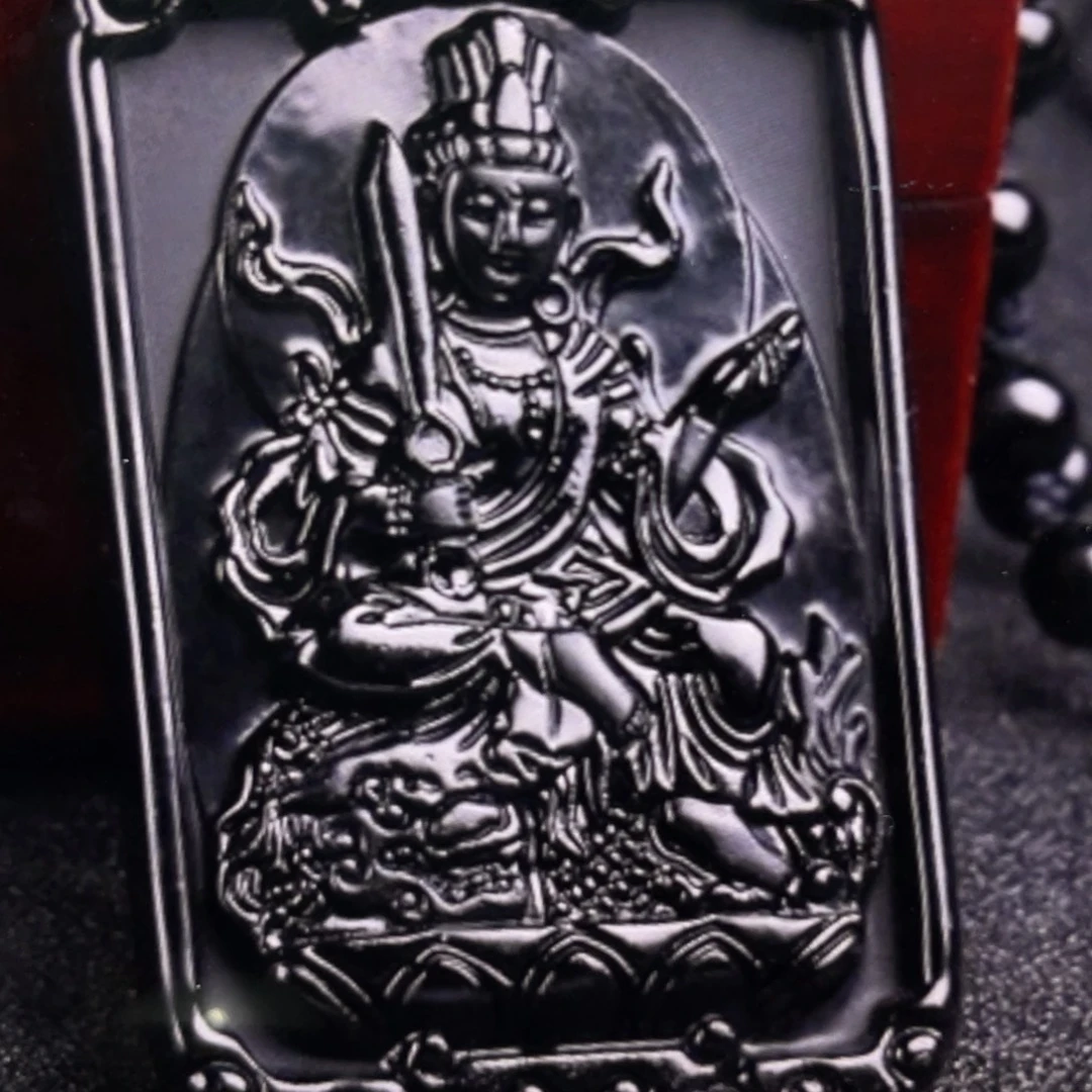 李***英未镶嵌黑曜岩珠宝奇石