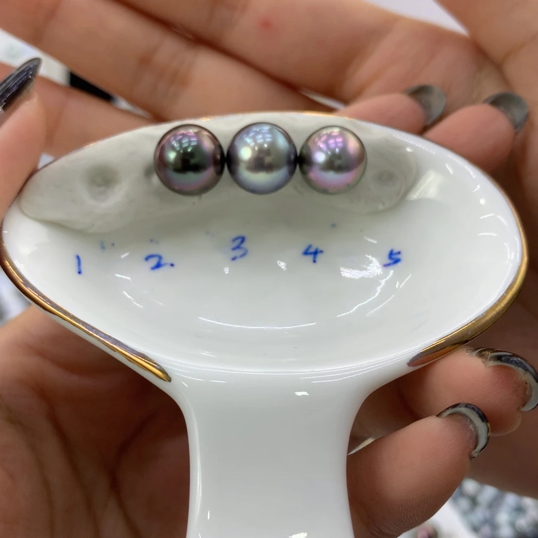 未镶嵌海水珍珠颈饰