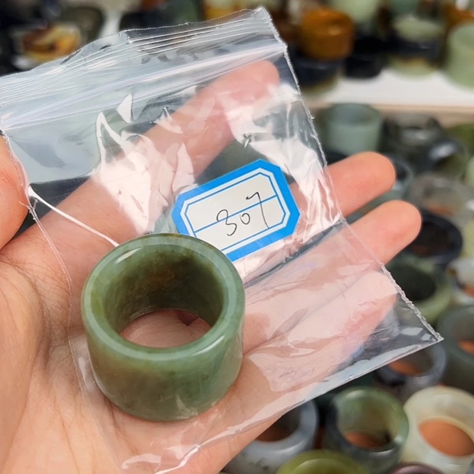 【闪购商品】蛇纹石玉合金戒指印**少