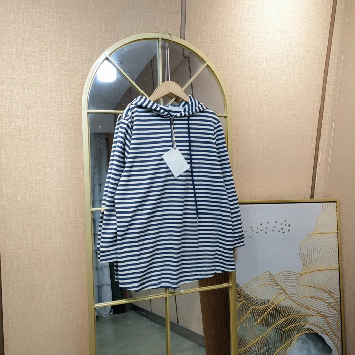 KK026孕妇蓝色条纹卫衣M90-130