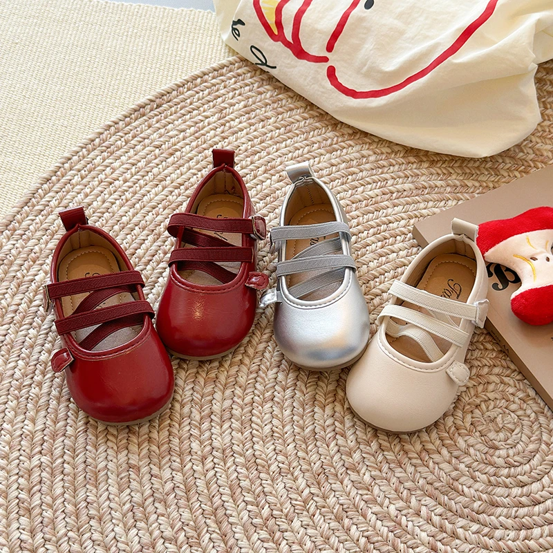 韩版童鞋2025春秋儿童芭蕾风绑带皮鞋软底女童洋气豆豆鞋宝宝单鞋