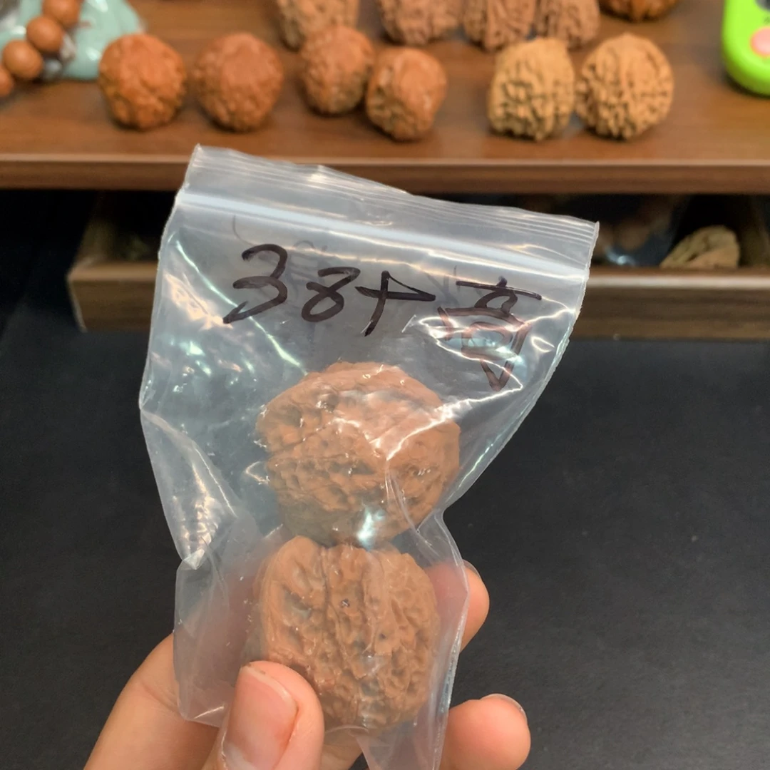 ᅟ***⁷文玩核桃把件血麒麟