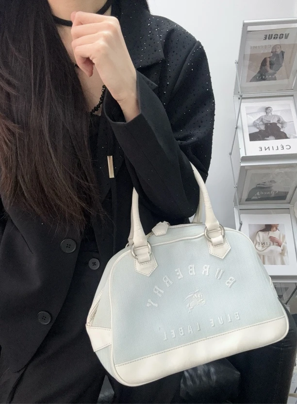 95新 BURBERRY/博柏利 婴儿蓝手提波士顿 斜挎包/秋境 01121