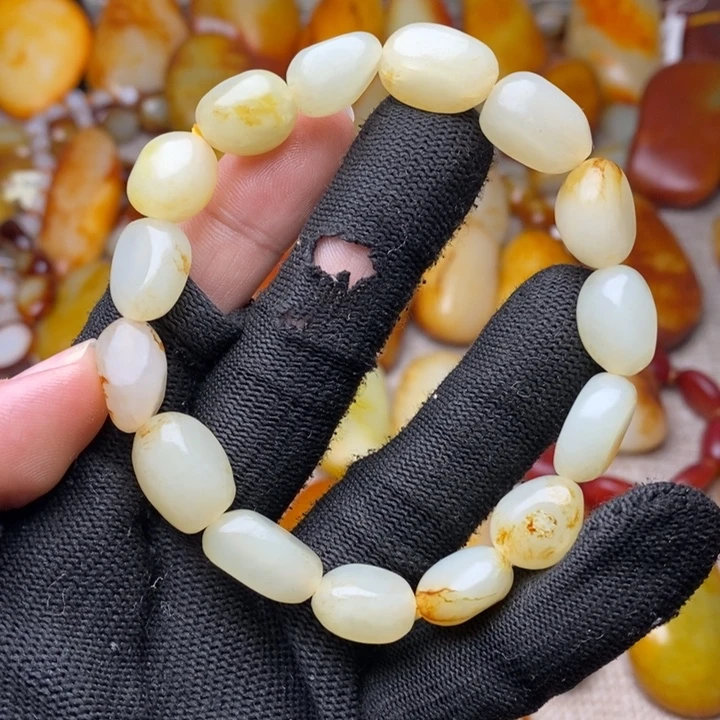 和田玉未镶嵌手链