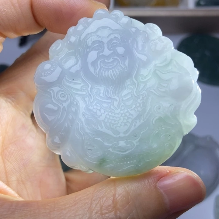 翡翠未镶嵌颈饰q