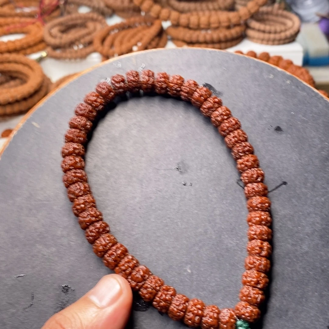 手串金刚菩提五瓣薄切老树王，尺寸