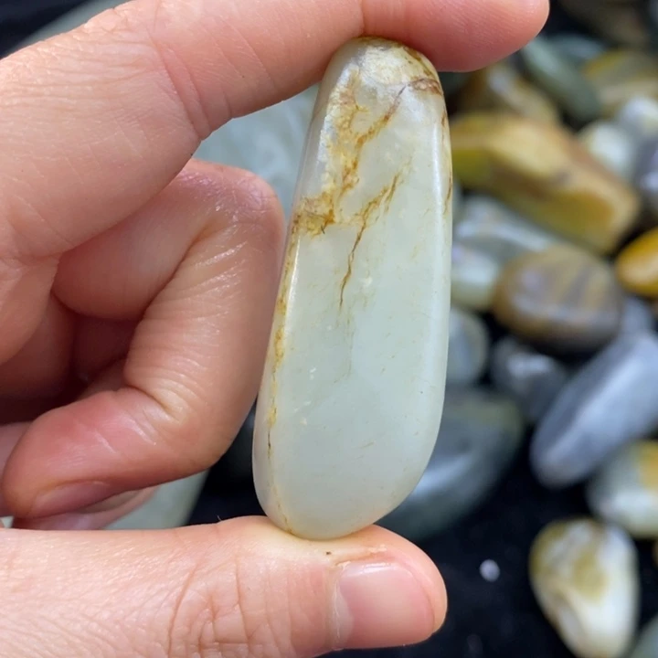 未镶嵌和田玉（糖玉）挂件
