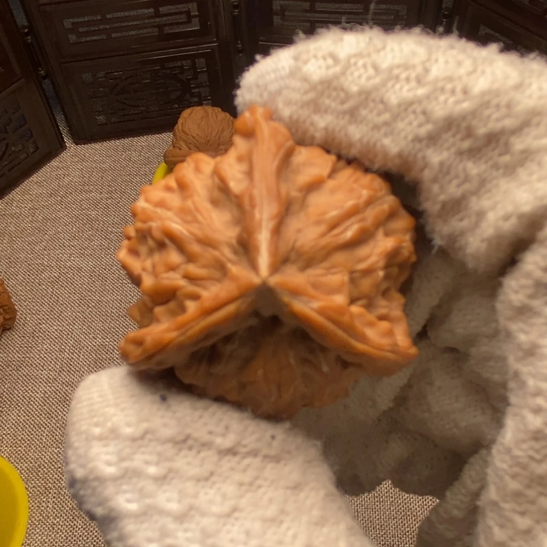 文玩核桃吊坠盘山三棱37mm单只