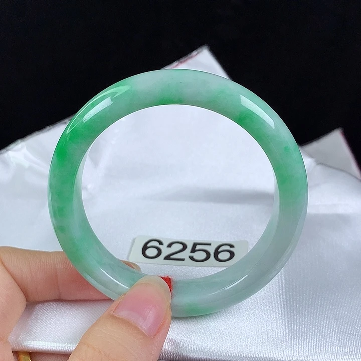 翡翠未镶嵌手镯54圈圈