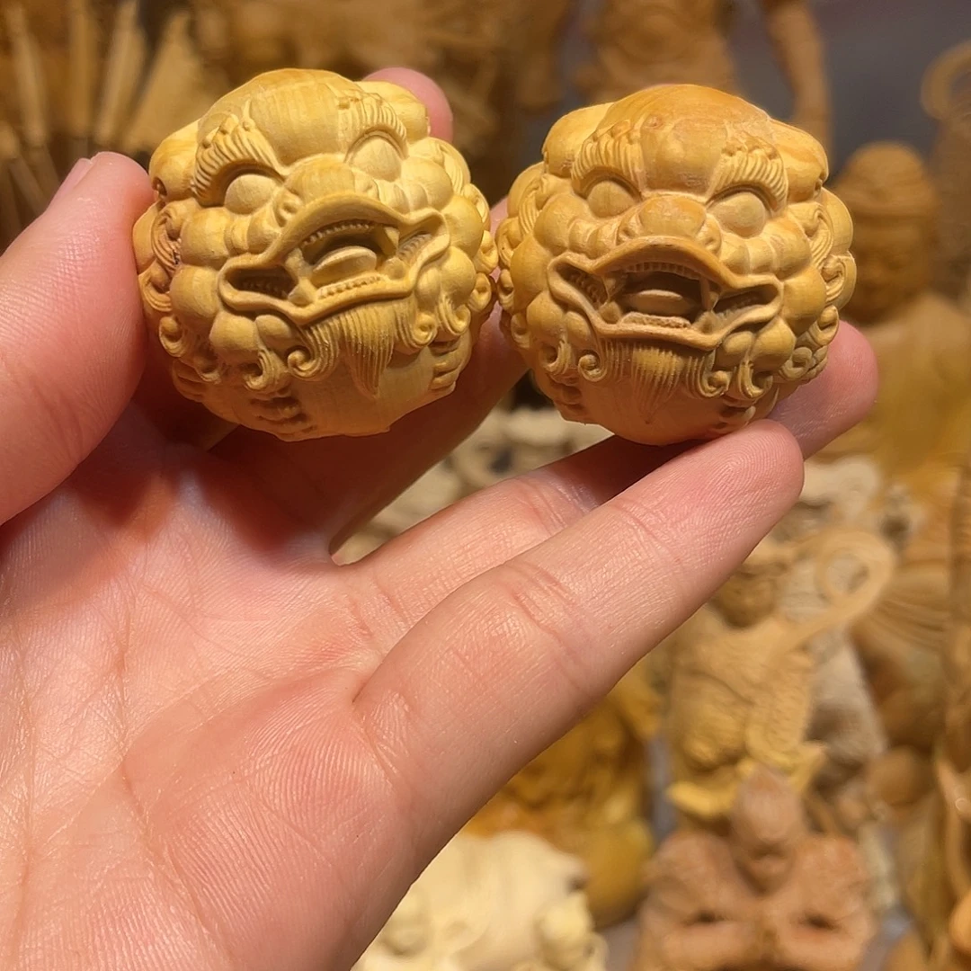 黄杨木小瑕疵貔貅手球一对