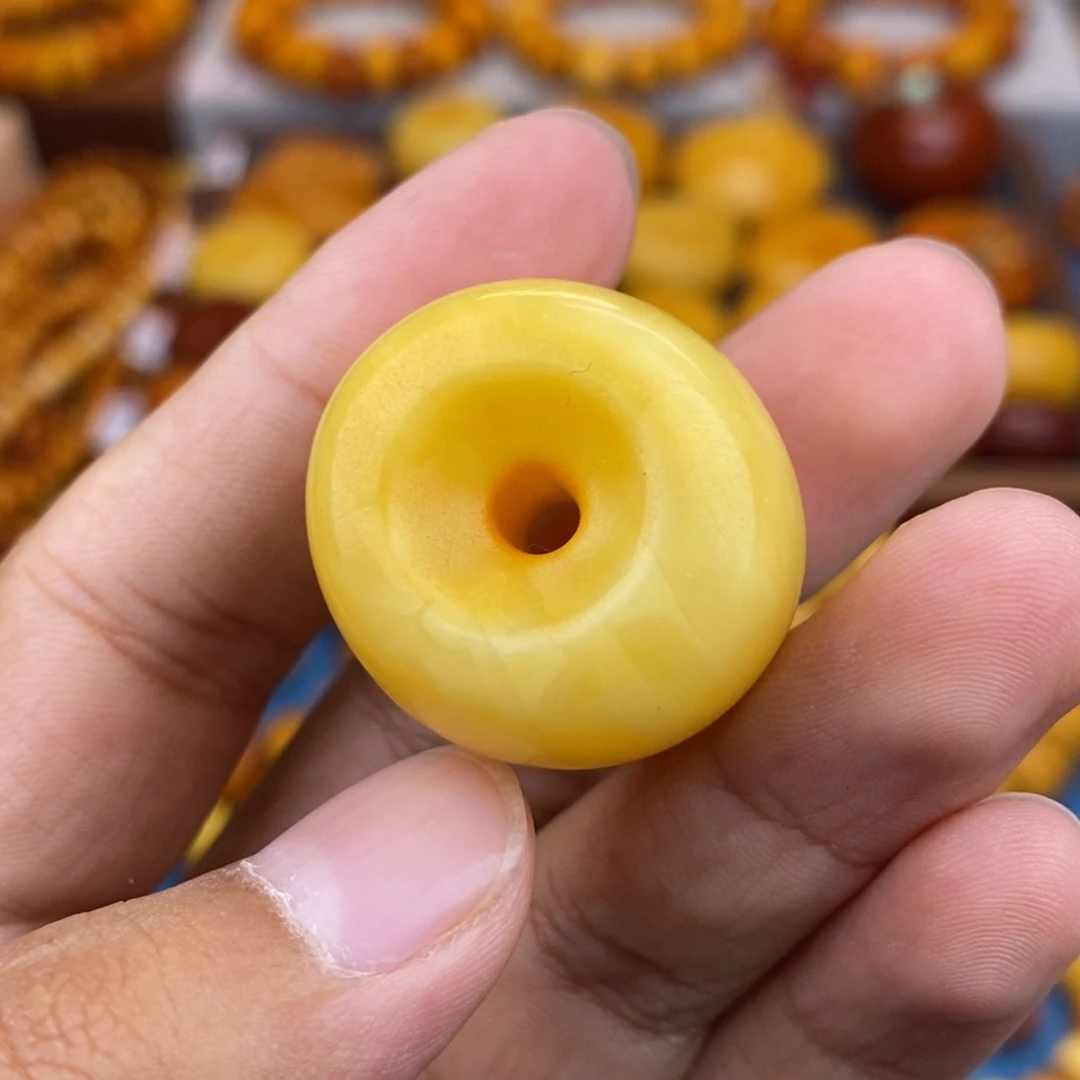 未镶嵌琥珀珠宝奇石