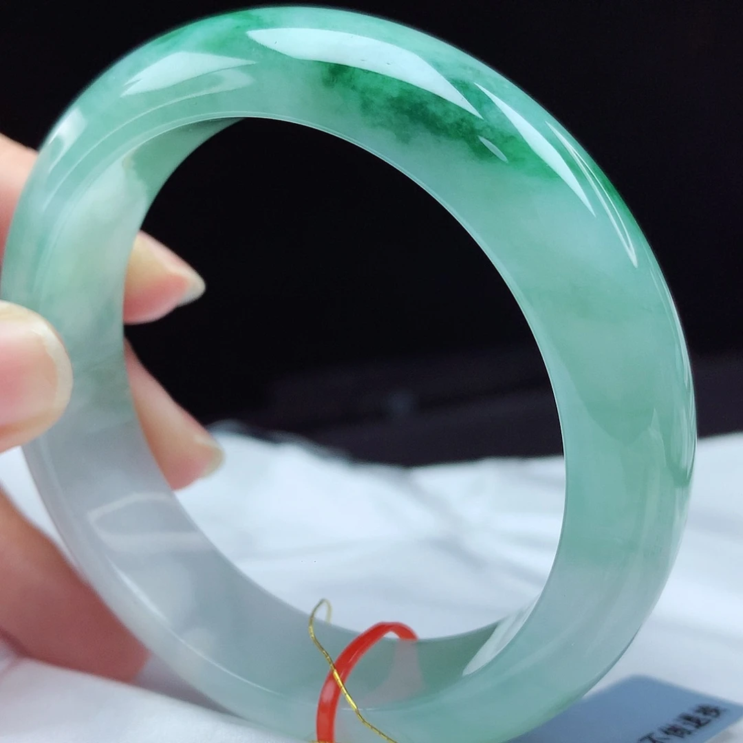 翡翠未镶嵌手镯55轮胎3534