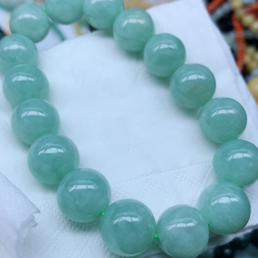 翡翠未镶嵌颈饰木**语翡翠