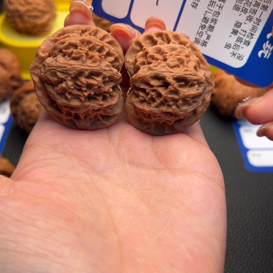 文玩核桃吊坠34宫灯41尺