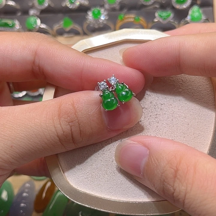 翡翠未镶嵌吊坠(不含链)裸石