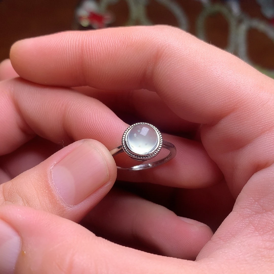 未镶嵌蛇纹石玉戒指