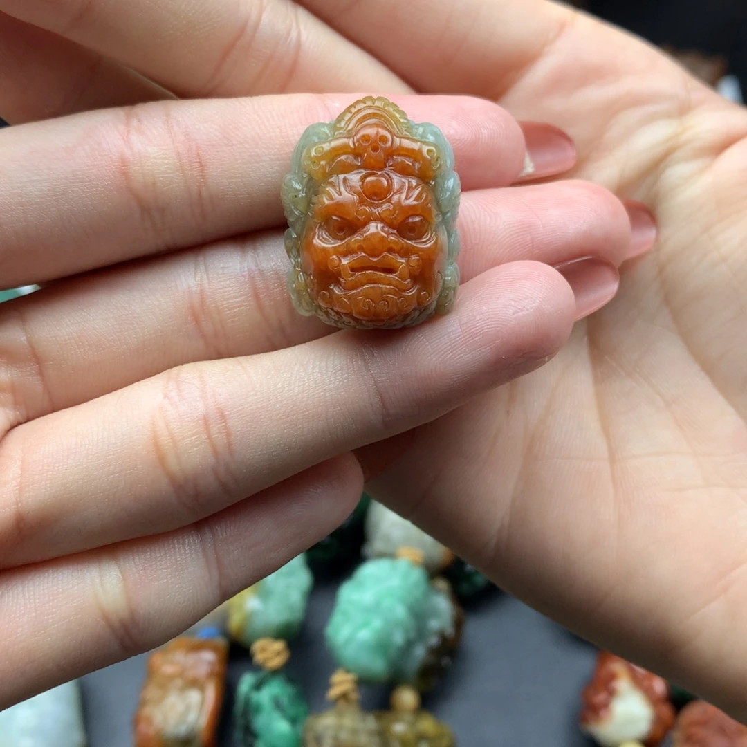 泳***哥定制翡翠未镶嵌翡翠