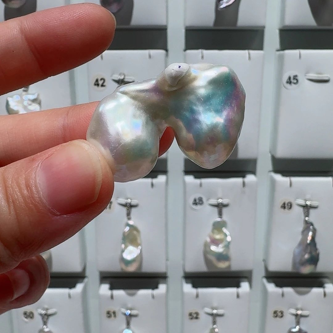 淡水珍珠颈饰合金