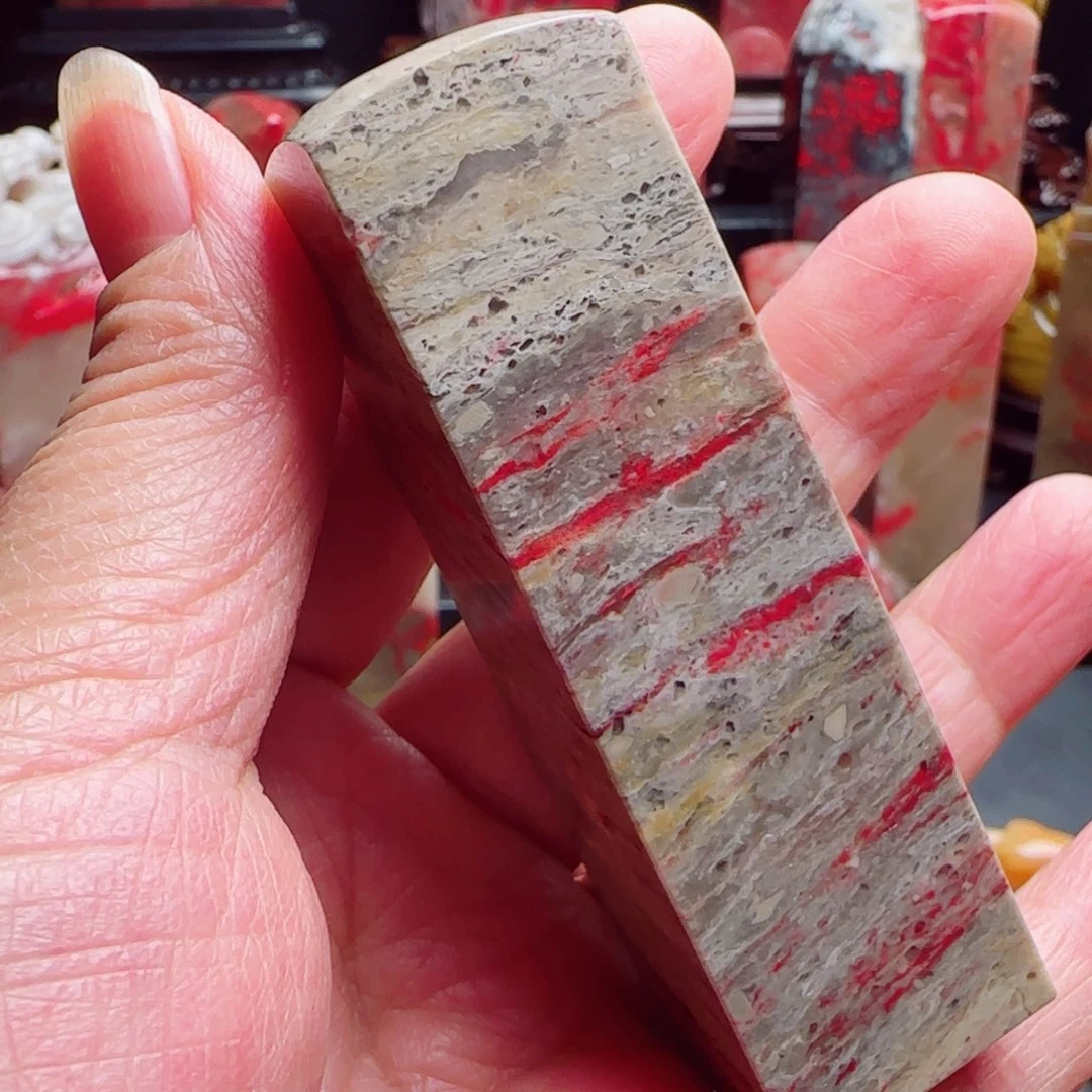 昌化石昌化鸡血石