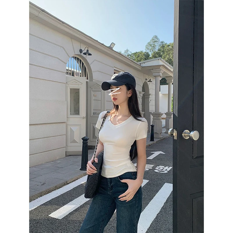 Moses Queen/魔西女王基础款正肩V领修身上衣掐腰显瘦百搭短袖T恤