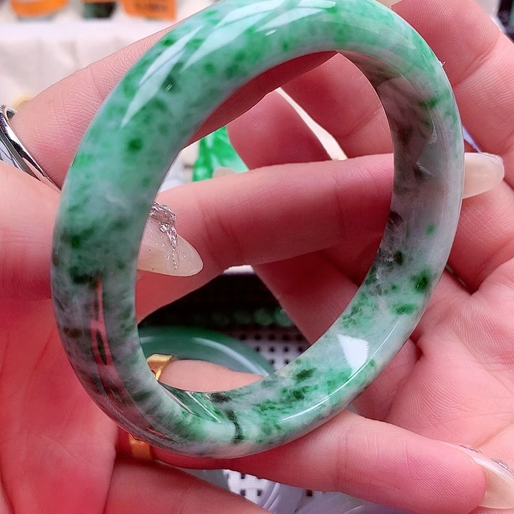 翡翠未镶嵌手镯翡翠手镯