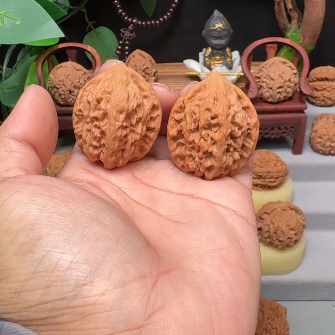 文玩核桃把件-42古树鸡心