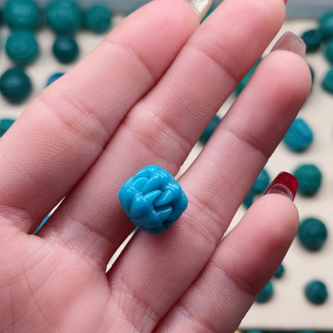 【闪购商品】玻璃颈饰天空蓝吞噬12左右一个